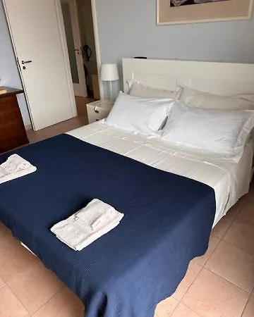 Fronte Mare Con Vista Mozzafiato * ペザロ