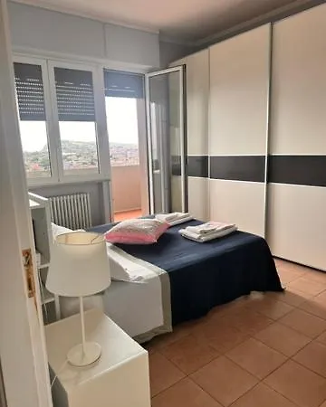 Con Vista Mozzafiato Fronte Mare *